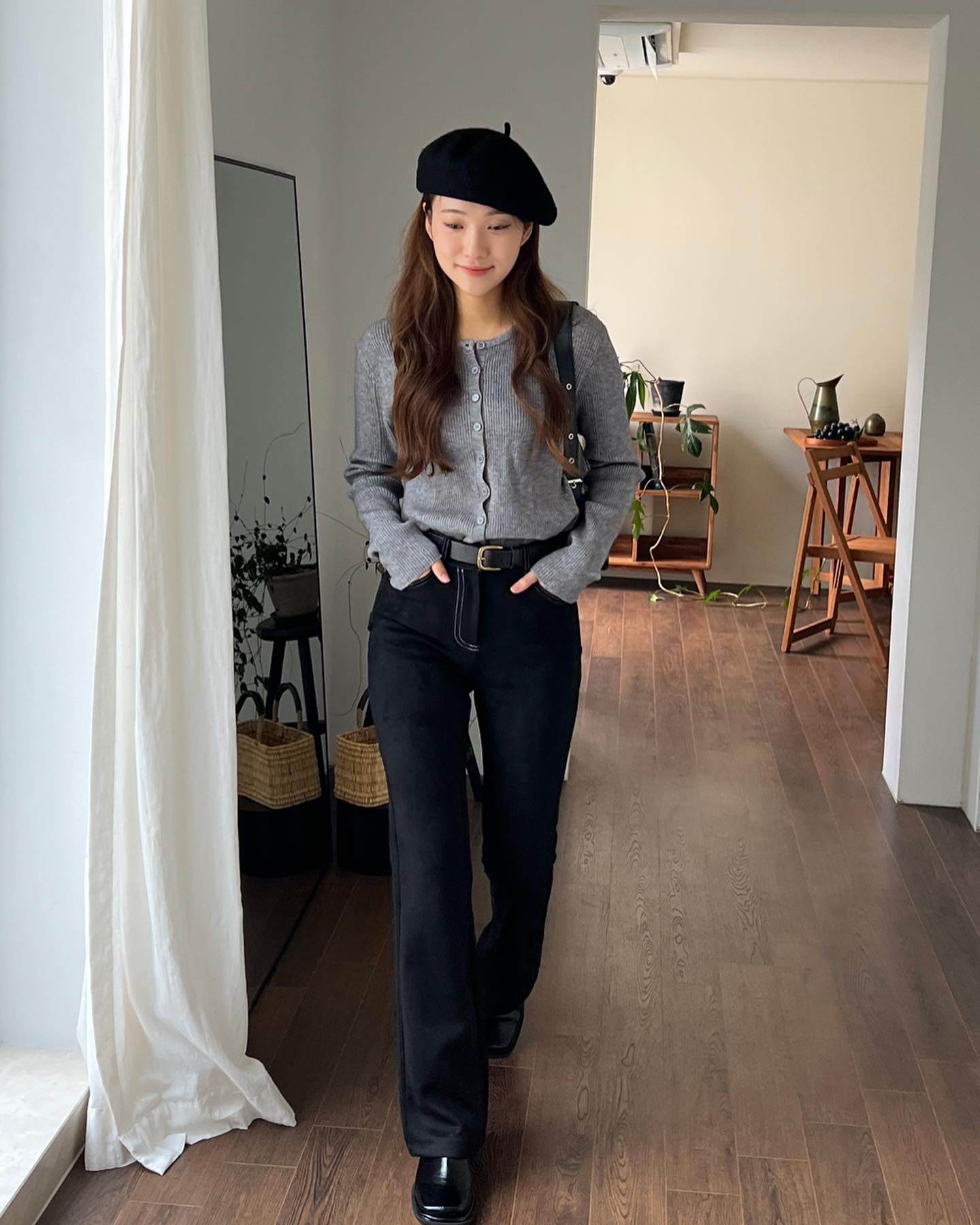 Xếp quần áo về quê ăn Tết không cần mang cả tủ đồ, chỉ cần 10 món sau là mặc đi đâu cũng đẹp - 8