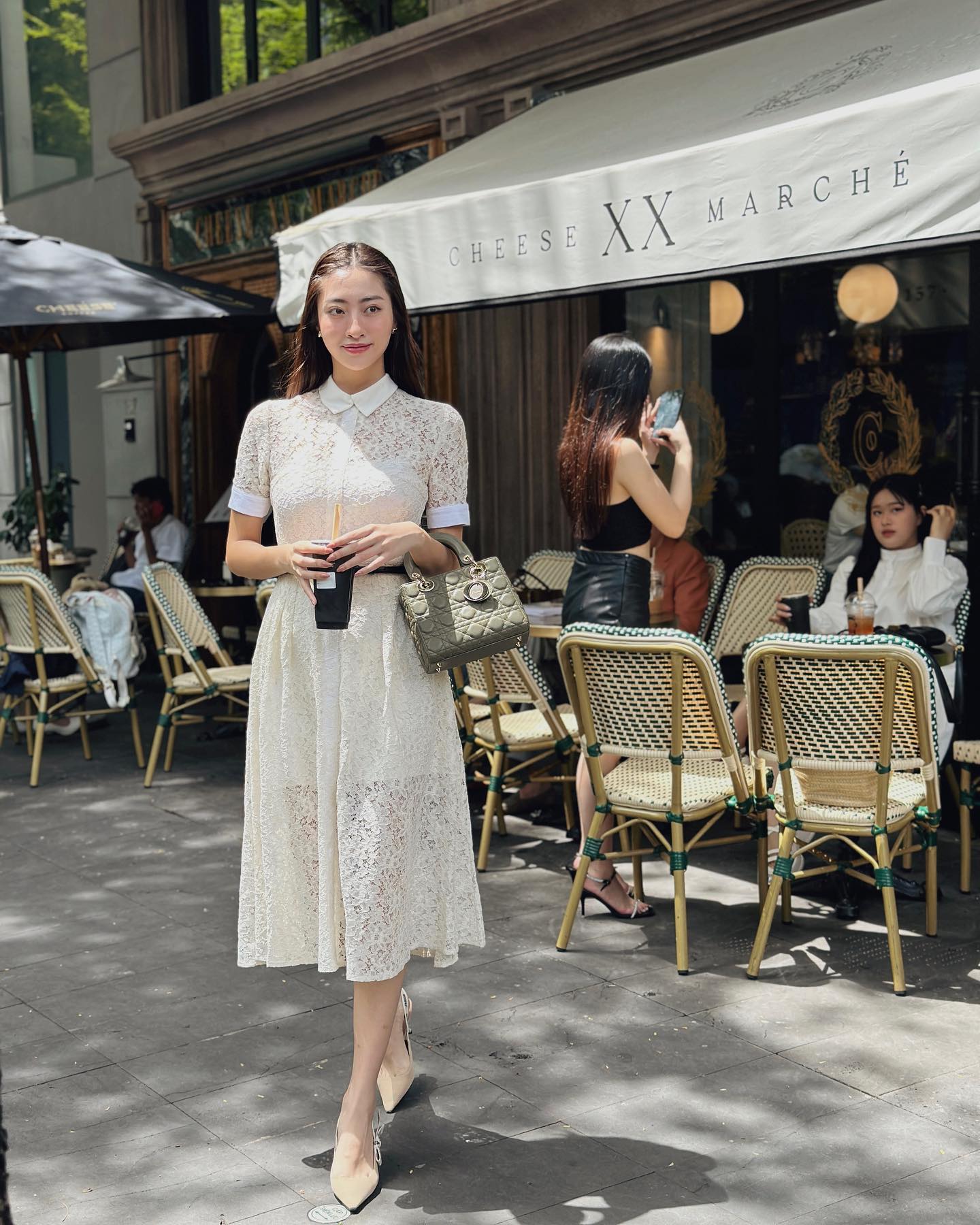 Ngắm phong cách dàn mỹ nhân Việt, lộ diện 5 mẫu váy tuyệt xinh chị em nên sắm để mặc đẹp rạng rỡ suốt Tết - 1