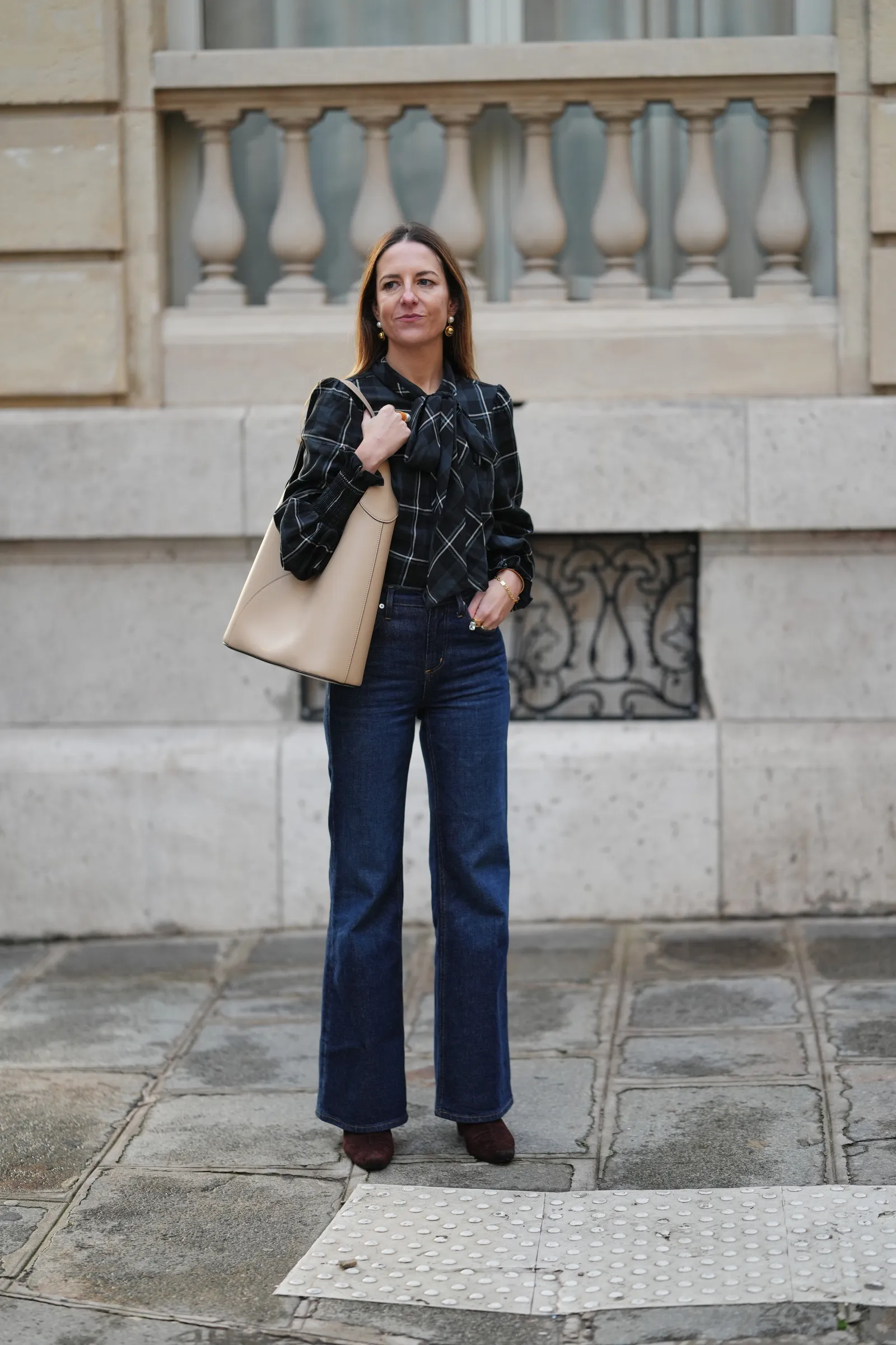 Nên mua quần jeans nào cho mùa xuân hè này? 5 kiểu dáng này chắc chắn sẽ làm chị em hài lòng - 15