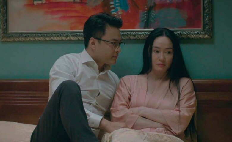 Thu Phương đóng vai người tình của Hồng Đăng.