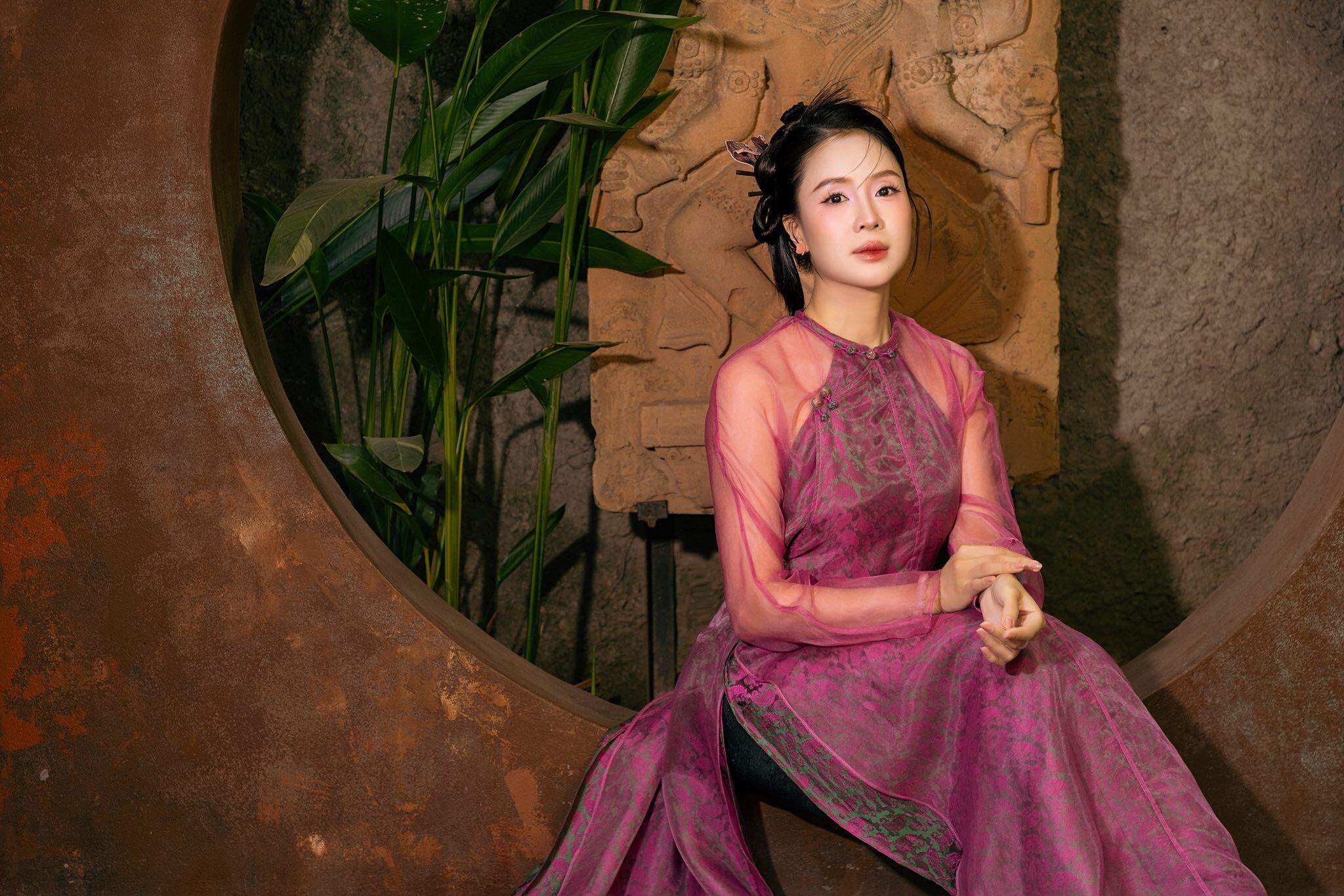 Bà Phó Viện trưởng Viện Kiểm sát Nhân dân tỉnh trong phim amp;#34;Lằn ranhamp;#34;, ở tuổi ngoài 40 có đời thực ra sao? - 12