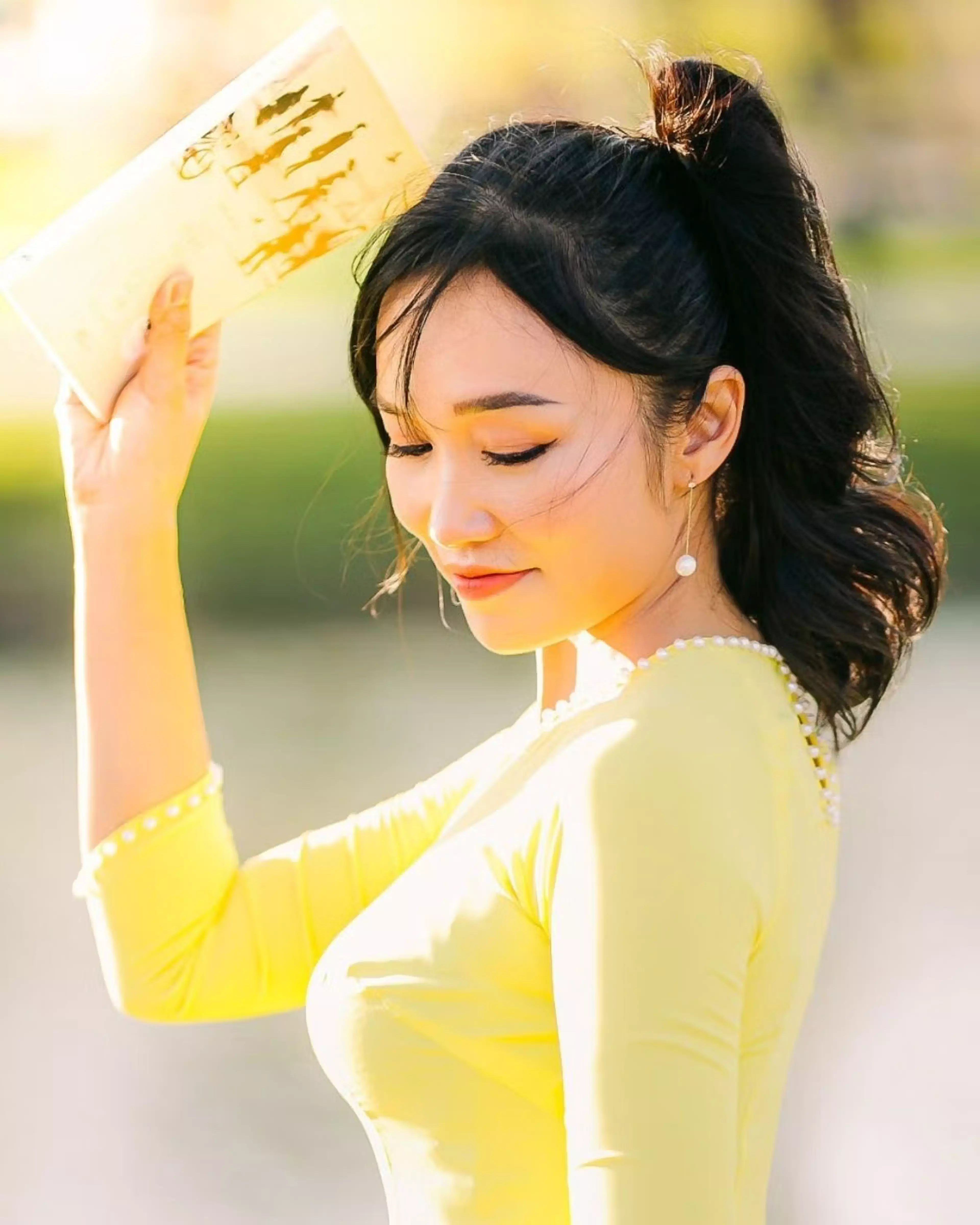 Những kiểu tóc hợp với áo dài khi đi chơi Tết, vừa tôn lên ngũ quan hài hòa lại giúp chị em trẻ xinh - 6