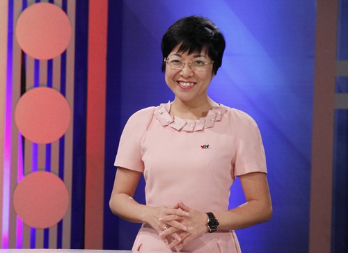 Giọng đọc truyền cảm, nhẹ nhàng của cô được nhiều khán giả yêu mến.