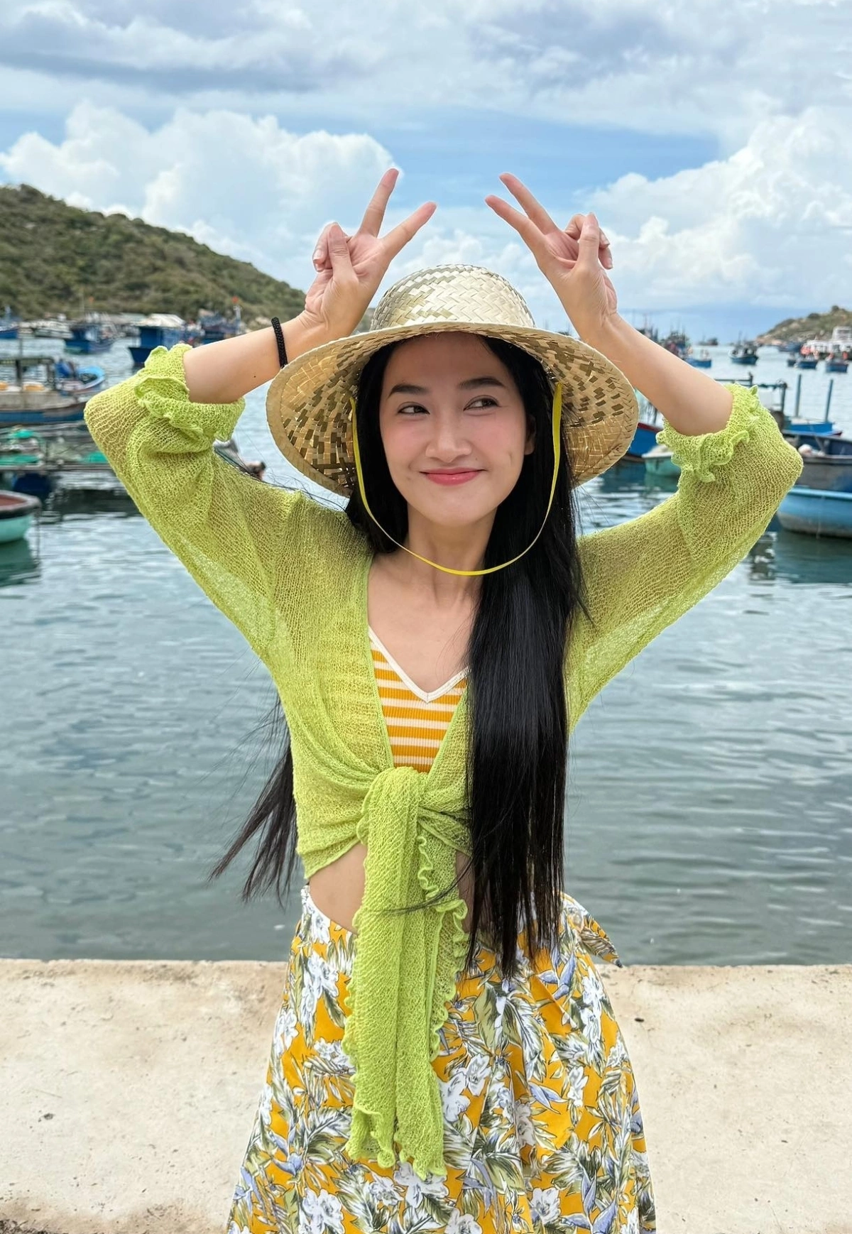 Diện mạo trẻ trung hơn tuổi của Quỳnh Lam khiến nhiều người trầm trồ.