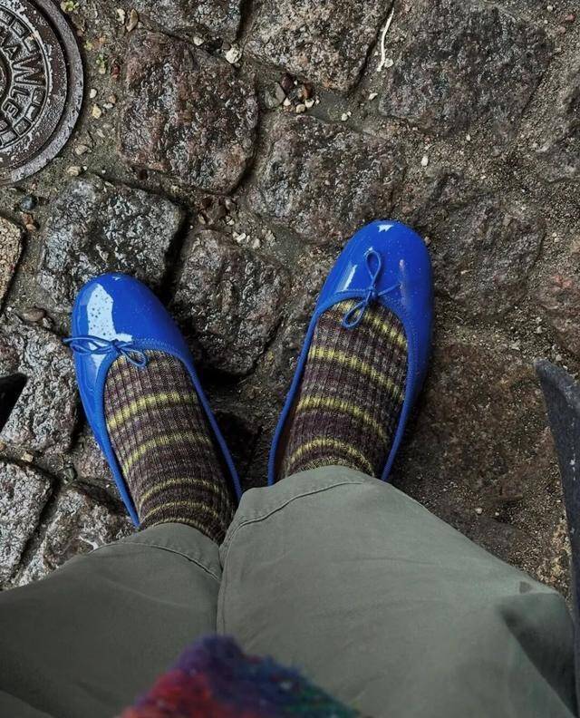 Đừng chỉ mặc đồ đen với trắng, sang xuân diện ngay 5 màu này để da sáng bật tông tức thì không cần tắm trắng - 6