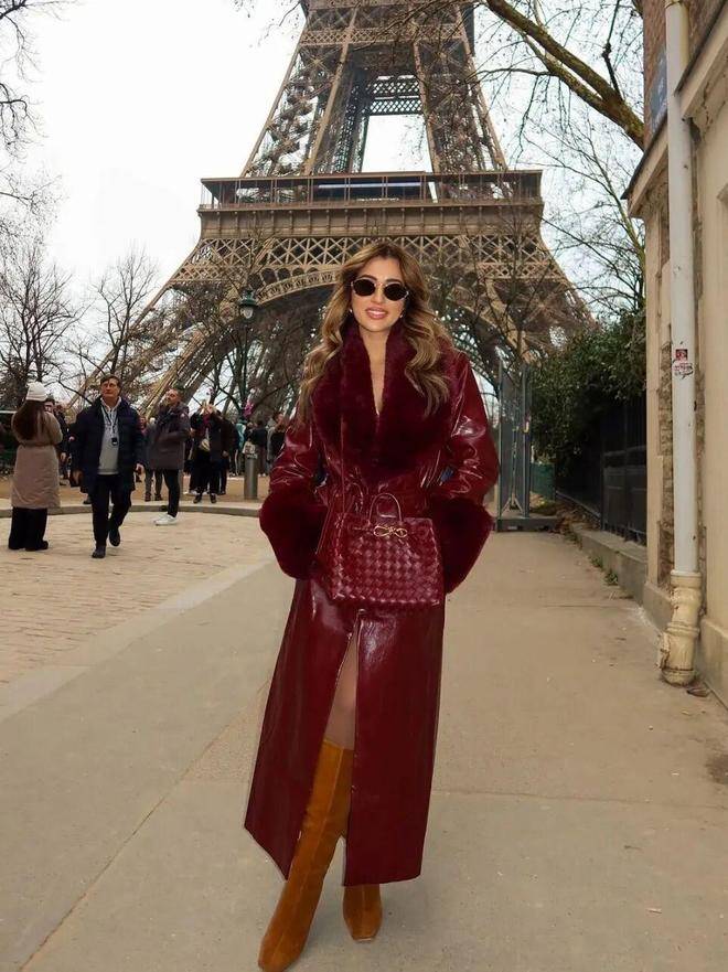 Ấm hơn áo trench coat, sành điệu hơn áo phao, đây chính là mẫu áo khoác giúp chị em sang trọng nhất đông này - 5