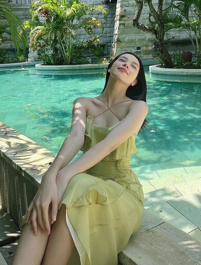 Bóc giá trang phục của Hoa hậu Thanh Thủy: Nhiều đồ bình dân mà mặc lên vẫn sang - 5