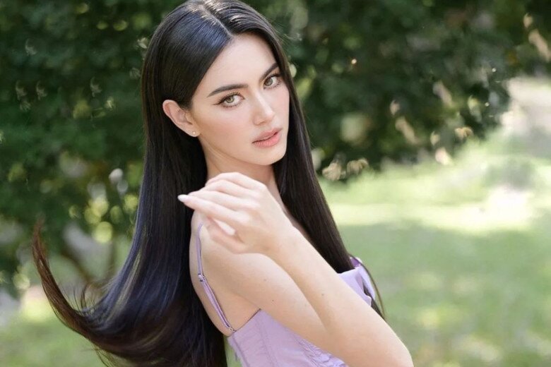 Tóc mỏng mềm nên cẩn thận khi dùng nước vo gạo, người tóc hư tổn dùng có lợi hơn.