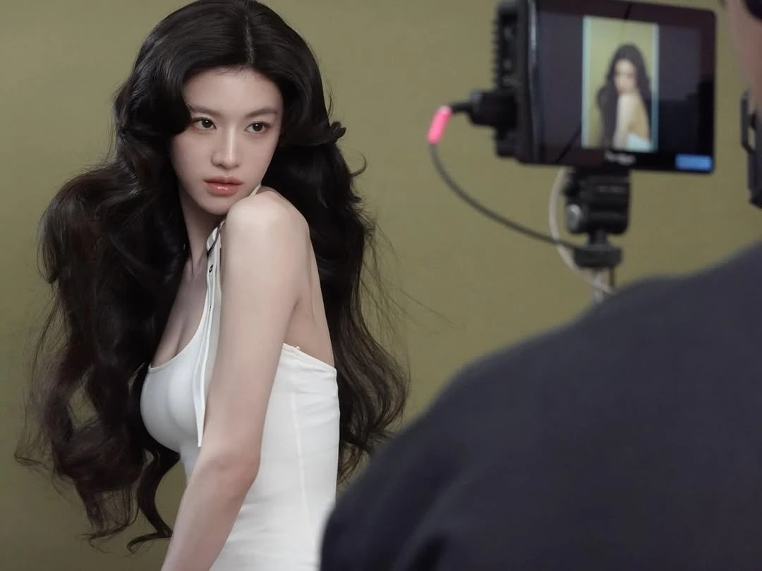 Mỹ nhân đẹp siêu thực được xem là amp;#34;hình mẫu thẩm mỹamp;#34; của mọi phụ nữ, tất cả nhờ 4 bí quyết dưỡng nhan dễ học - 7