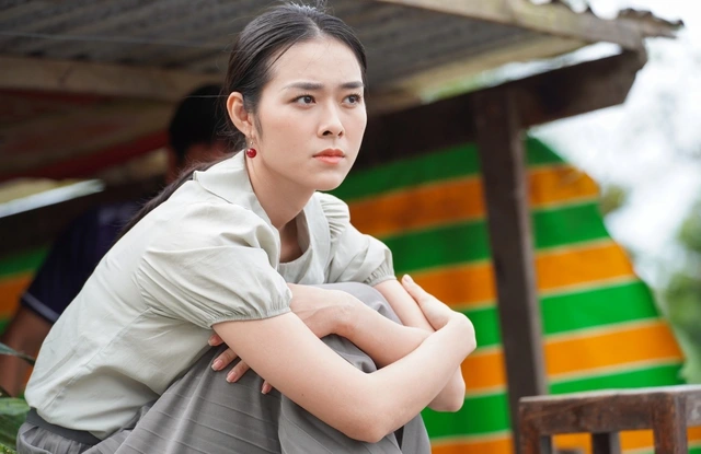 Sau một thời gian rời xa nghiệp diễn, Diệp Bảo Ngọc đã trở lại màn ảnh vào năm 2023 với bộ phim Lật mặt 6.