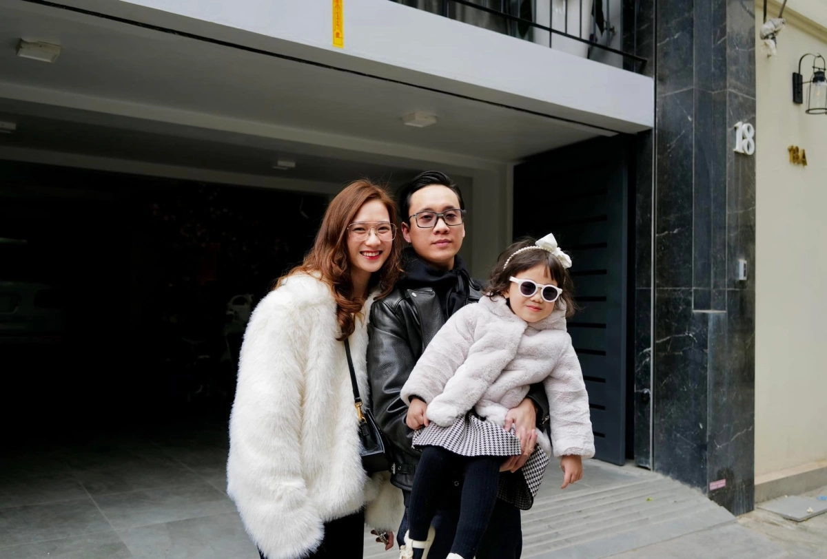 Nhan sắc amp;#34;hot girl bế giảngamp;#34; được chú ý nhất hiện nay: Là vợ nam rapper đình đám, đẻ 2 con vẫn đẹp như gái còn son - 7