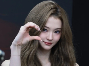 Đẹp - Nhan sắc tuổi 18 của "mẫu nhí đẹp nhất thế giới"