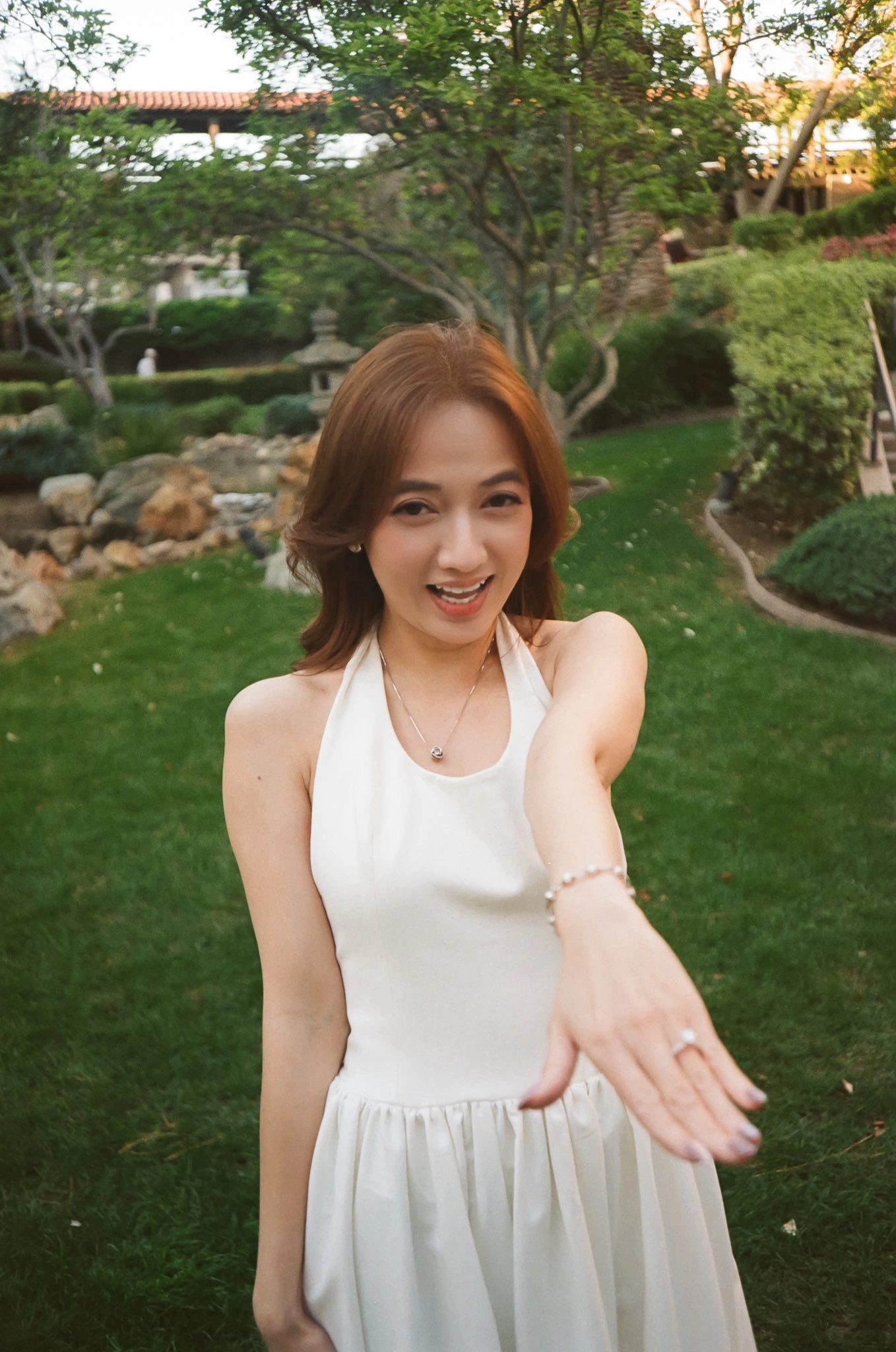 amp;#34;Đối thủ bé Xuân Maiamp;#34; vừa được bạn trai cầu hôn: Ngoại hình như amp;#34;lão hoá ngượcamp;#34;, body đẹp mê hoặc - 1