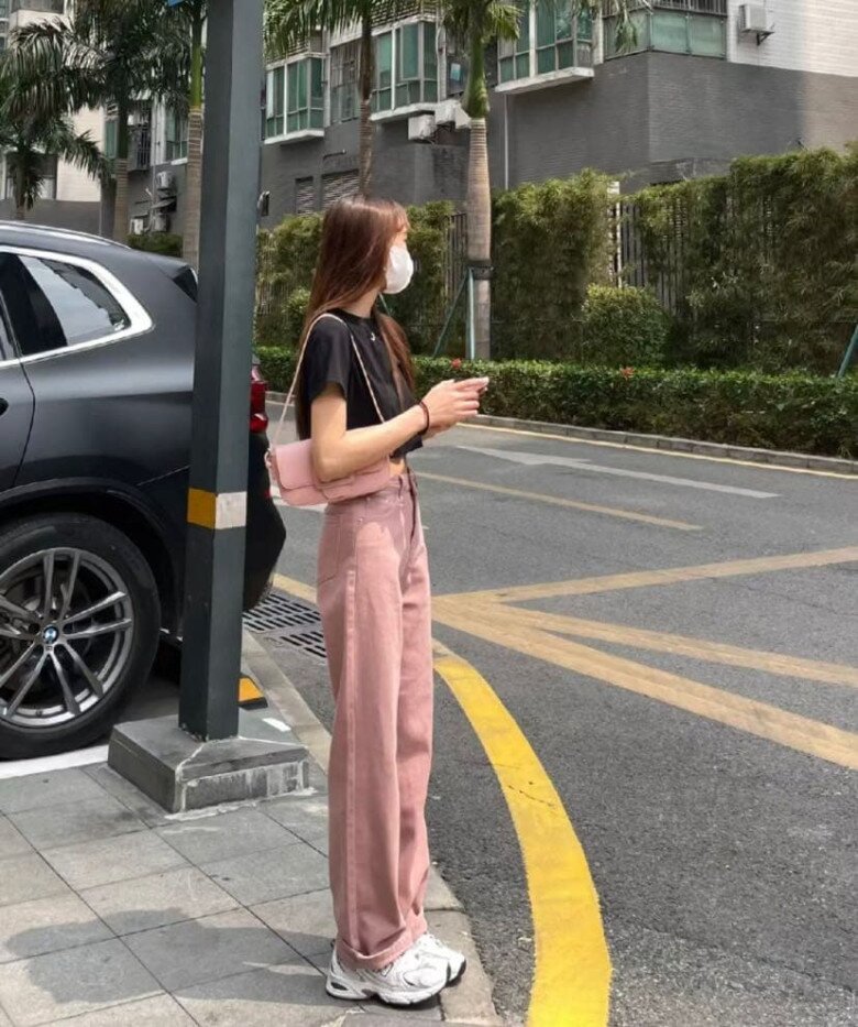 Xuân Hè 2026, quần jeans xanh và đen amp;#34;thất sủngamp;#34;, 5 gam màu này mới là chân ái của hội sành thời trang - 2