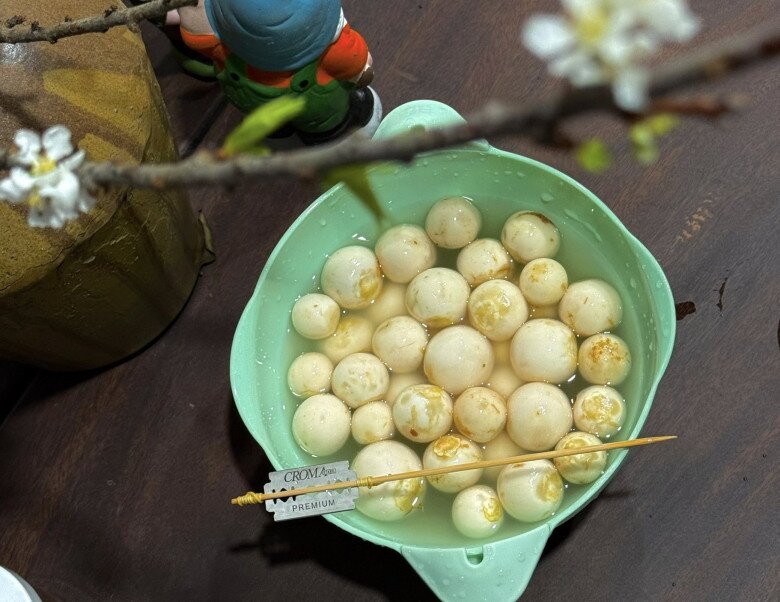 Cách làm mứt cà pháo trong veo đẹp mắt, lạ miệng, ngọt ngọt chua chua lại giòn sần sật cực đã miệng ngày Tết - 2