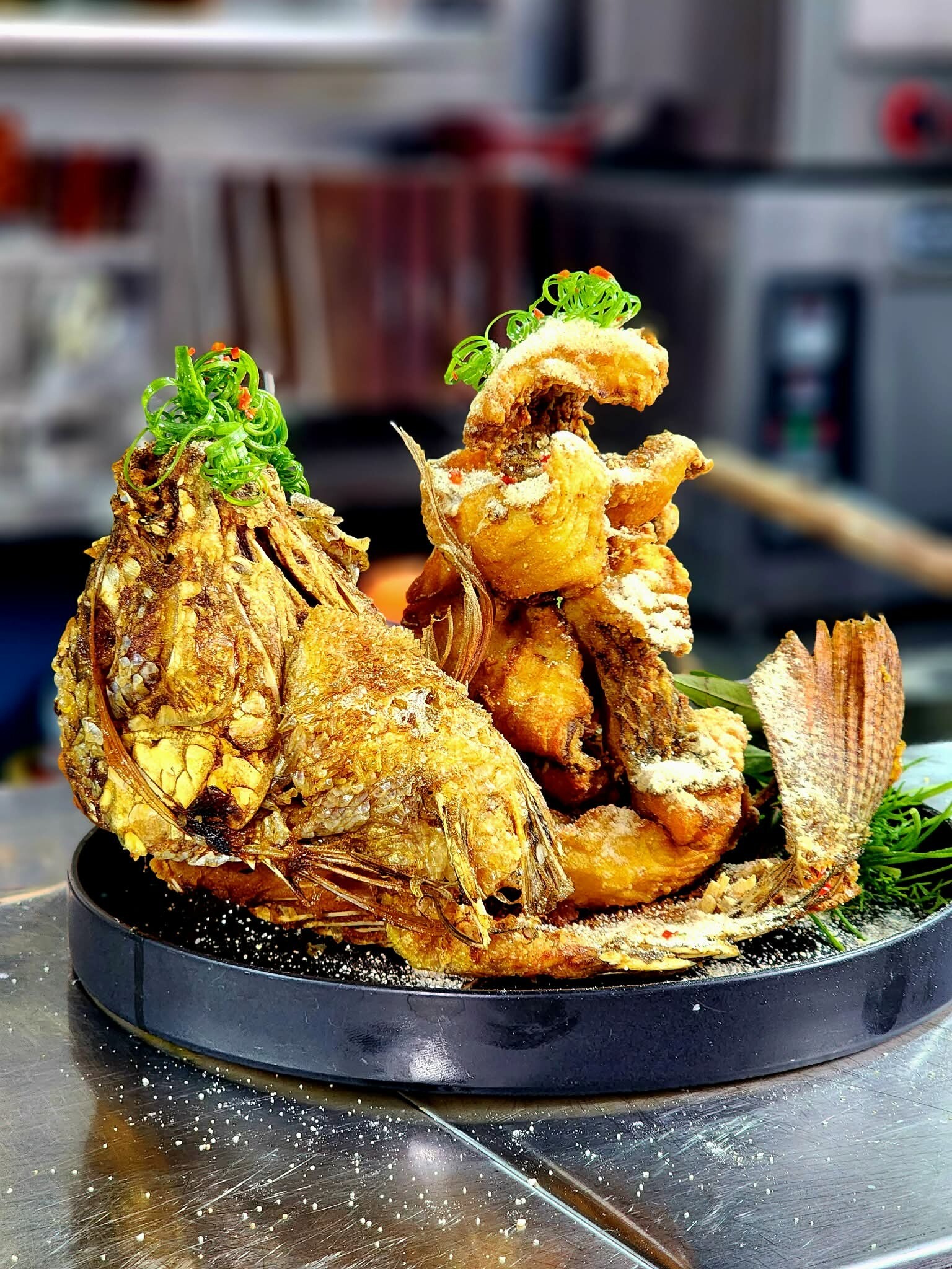 Đầu bếp hài hước nhất MXH: Tôi không nhớ nổi từng đào tạo bao học viên, nhớ nhất món thịt đông bố nấu ngày Tết - 14