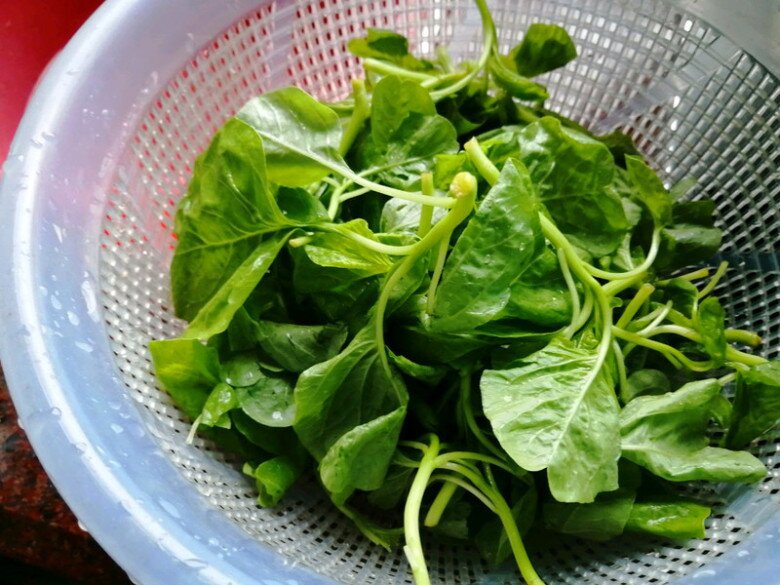 Được gọi là “rau trường thọ” chỉ 10.000đ/bó mua về nấu kiểu này rất ngon, gấp đôi dinh dưỡng - 2