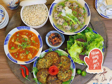 Hôm nay nấu gì: Cơm tối có món đặc sản trứ danh, nhìn mà thèm