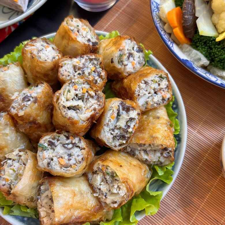 Món nem rán truyền thống.