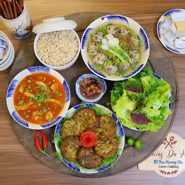 Hôm nay nấu gì: Cơm tối có món đặc sản trứ danh, nhìn mà thèm - 1