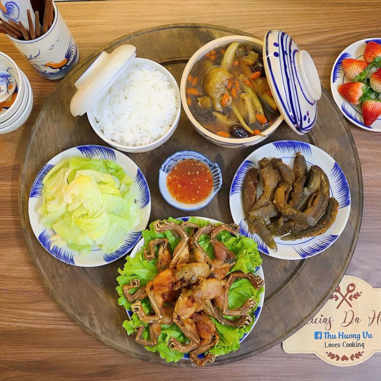 Mâm cơm ngon cho cả nhà.