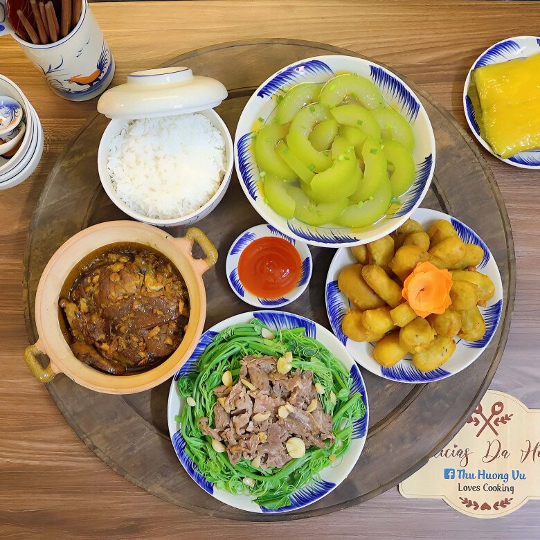 Bữa cơm hấp dẫn cho gia đình.