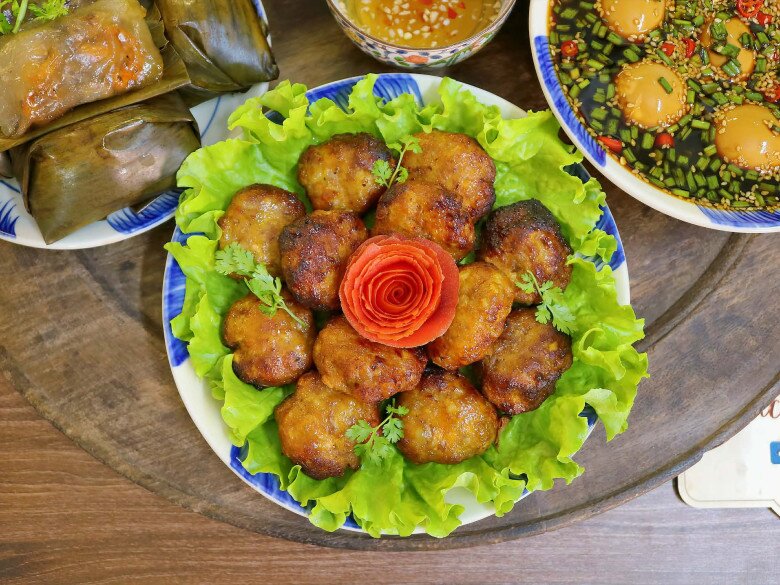 Bữa tối 120 nghìn đồng: Chả viên thơm nức mũi, trứng ngâm tương béo ngậy - 3