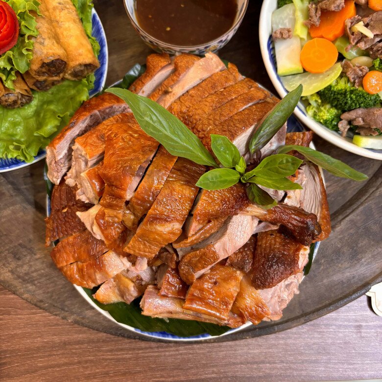 img src/upload/1-2026/images/hank/hom-nay-nau-gi-bua-toi-giau-dam-nhung-khong-he-ngan-ngay-be3-j01-info03-1770109223-784-width640height574.jpg /