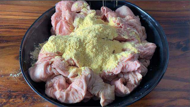 Massage l&ograve;ng gi&agrave; bằng bột ng&ocirc;