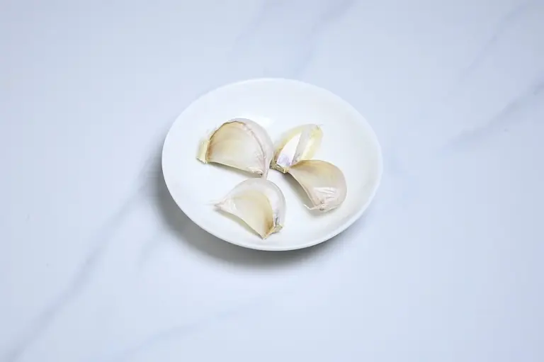 Loại rau giàu canxi giúp chắc xương, bổ mắt, tăng cường miễn dịch lại phòng chống ung thư, xào lên cực ngon - 2