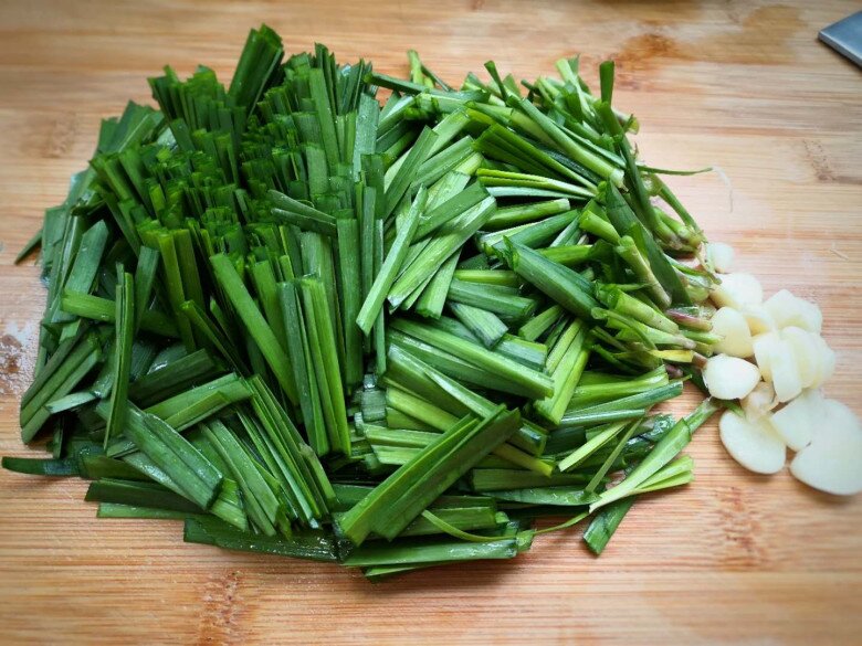 Loại rau này giá rẻ nhưng là amp;#34;thuốc bổ gan tự nhiênamp;#34;, xào nấm ăn vào rất tốt cho sức khỏe lại ngon - 3