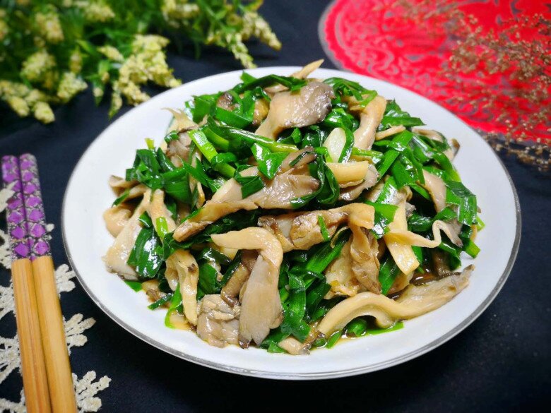 Loại rau này giá rẻ nhưng là amp;#34;thuốc bổ gan tự nhiênamp;#34;, xào nấm ăn vào rất tốt cho sức khỏe lại ngon - 1