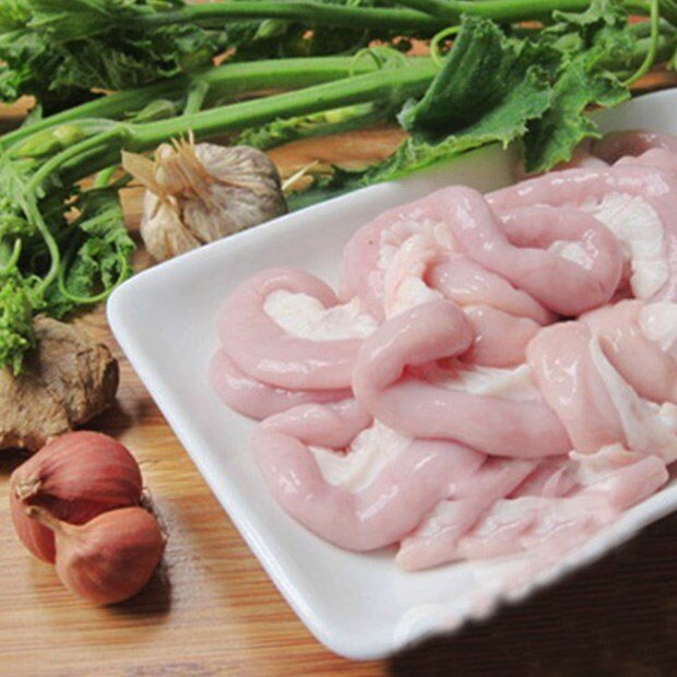 Luộc lòng lợn cho thêm nước này, lòng trắng giòn cực ngon, cách pha nước chấm lòng bất bại - 1
