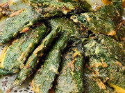 Bếp Eva - Loại rau dân dã mọc đầy bờ rào, là vị thuốc quý, hương vị thơm lạ, ấm nồng, mang gói chả cá cực thơm