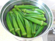 Bếp Eva - Luộc đậu bắp toàn bị nhớt hóa ra sai ở bước này, đầu bếp chuyên nghiệp mách chiêu luộc quả nào cũng có màu xanh mướt, không nhớt