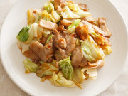 Bếp Eva - Đi chợ gặp rau siêu giàu vitamin C này mua ngay, xào với thịt vừa ngon lại tốt cho cả tiêu hóa