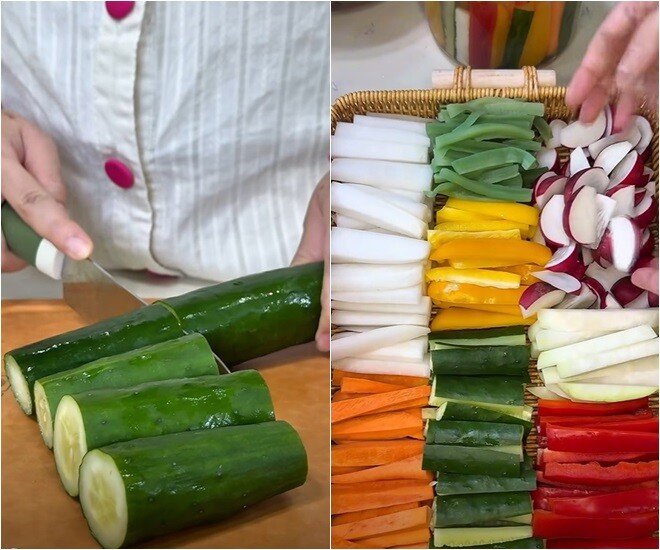 Cô lần lượt sơ chế, cắt khúc từng loại củ quả. Nhìn màu sắc đã thấy rất đẹp mắt. Ngoài ra, Hoàng Kim Ngọc còn cho thêm rau tiến vua để món dưa dai giòn sần sật ăn rất đã.