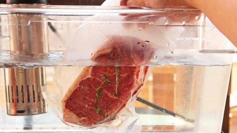 Rã đông thịt lợn đừng cho vào ngâm nước, làm 2 cách này cực nhanh mà thịt tươi như mới - 3