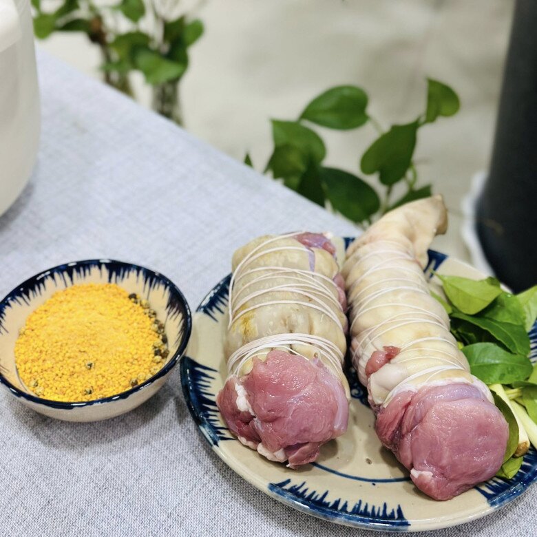 Tết làm bò tơ cuộn ủ muối chẳng khác gì amp;#34;vàng ròngamp;#34; trên mâm cỗ, khách đến nhà ai cũng hỏi công thức - 2