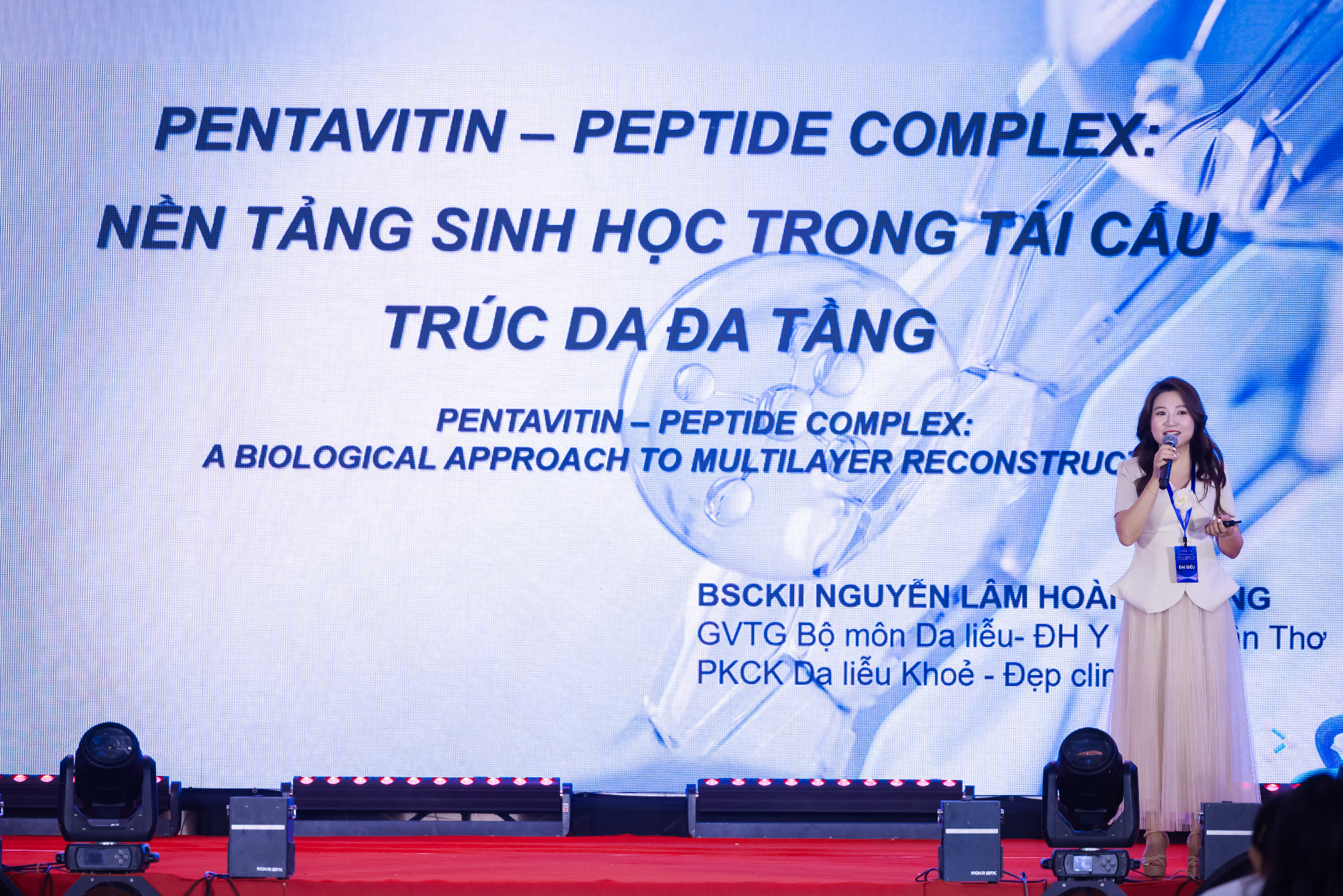 Các bác sĩ, chuyên gia da liễu trình bày tại phiên báo cáo khoa học trong khuôn khổ sự kiện ra mắt thương hiệu SHINIQUE.