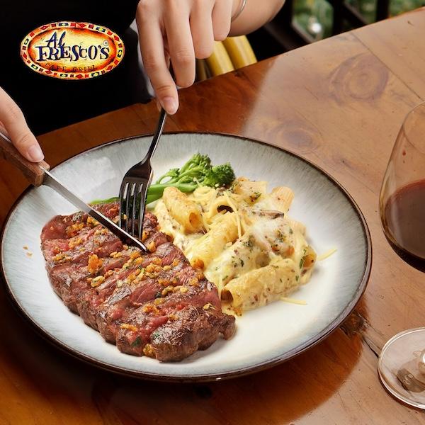 Món Steak áp chảo thơm lừng với nui ống xốt kem béo