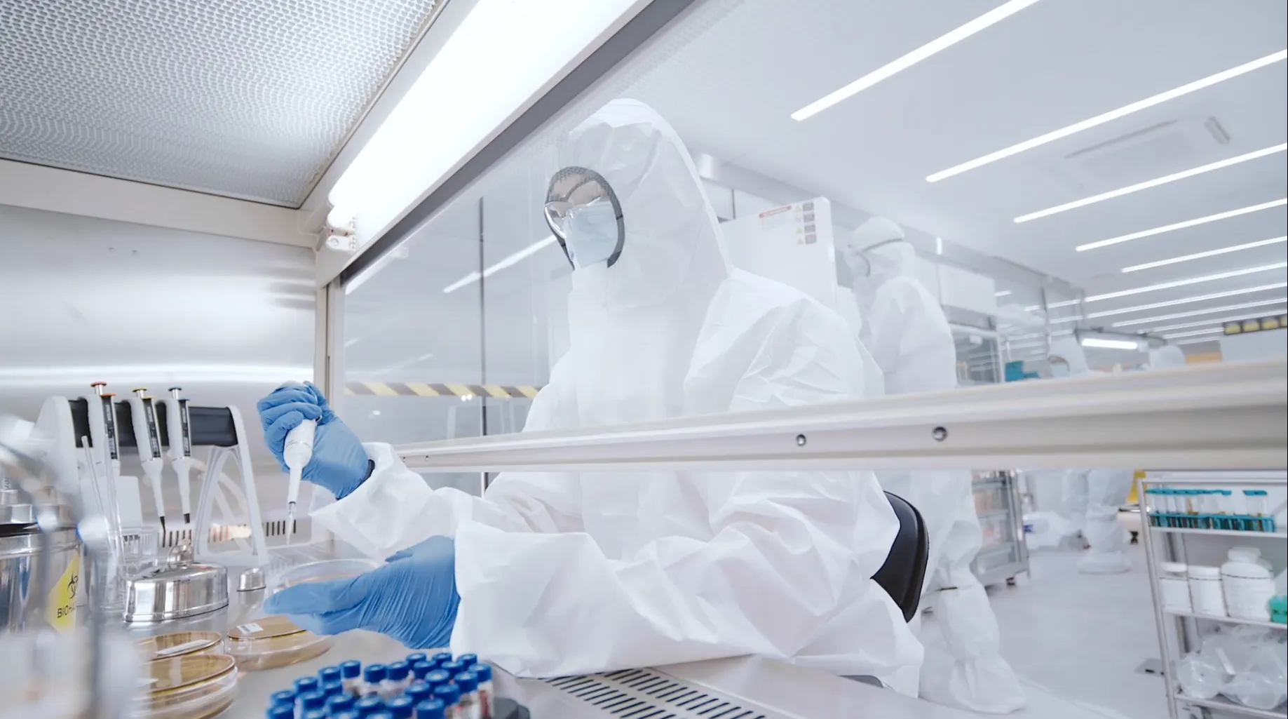 Tia UV - “kẻ phá hủy thầm lặng” khiến da già đi chóng mặt nếu không được bảo vệ đúng cách - 6