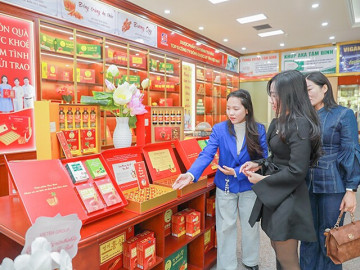 Sức khỏe - Tết 2026: Người Việt chi tiền cho quà sức khỏe, ưu tiên thương hiệu uy tín