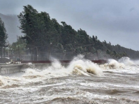 Xuất hiện áp thấp nhiệt đới, dự báo mạnh lên thành bão