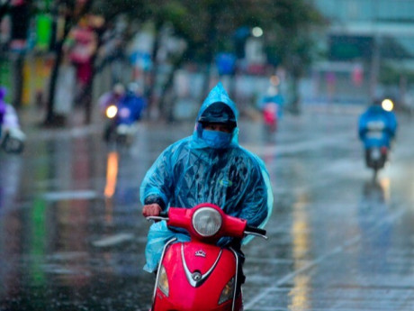 Ngày mai nhiệt độ Hà Nội lên gần 30 độ C, dự báo dễ mưa vào thời điểm nào?