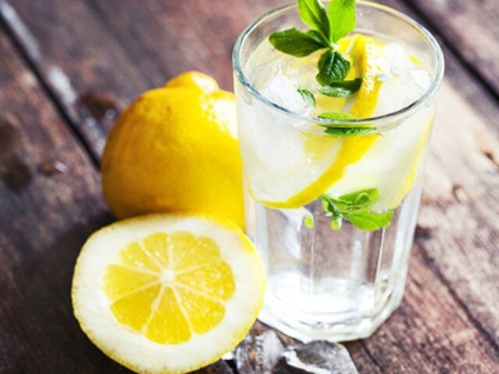 6 lợi ích sức khỏe từ nước vỏ chanh mà nhiều người đang bỏ lỡ