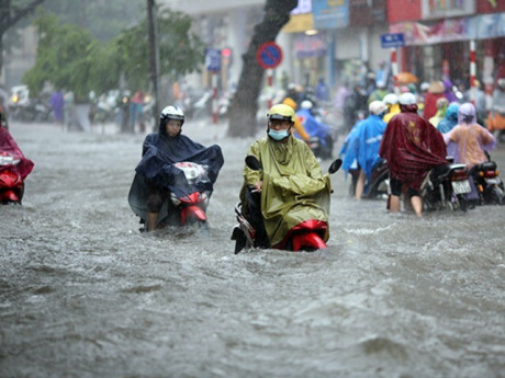 Cảnh báo mưa dông khu vực nội thành Hà Nội vào chiều nay