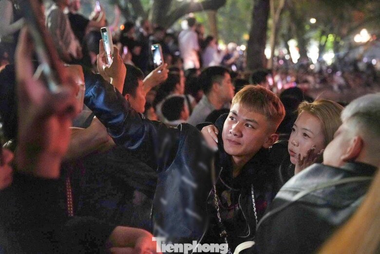 img src/upload/1-2026/images/2026-02-17/1771267054-tp-phao-hoa00006-width1390height929.jpg width660 /