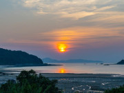 Lifestyle - Độc lạ hòn đảo ngắm hoàng hôn, bình minh ở Quảng Ninh
