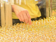 Tin tức - Giá vàng bạc giảm không ngừng